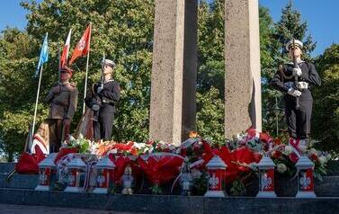 2026.10.02 32 dni Obrony Helu foto- Andrzej Sipajło-1 resized2 (111)