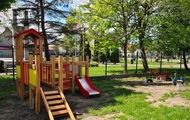17.05.2021 plac zabaw 2