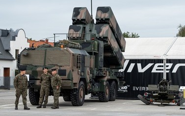 u65
