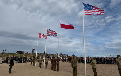Zdjęcie do Ceremonia podniesienia flag państw alianckich - oficjalne rozpoczęcie XIX edycji D-Day Hel