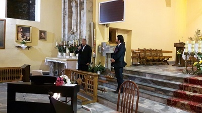 Obraz przedstawia Burmistrza Helu i prof. Dariusza Paradowskiego